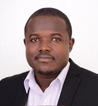 Collins Yeboah Asomani, Optometrista
Az optikai szolgáltatások osztályának vezetője